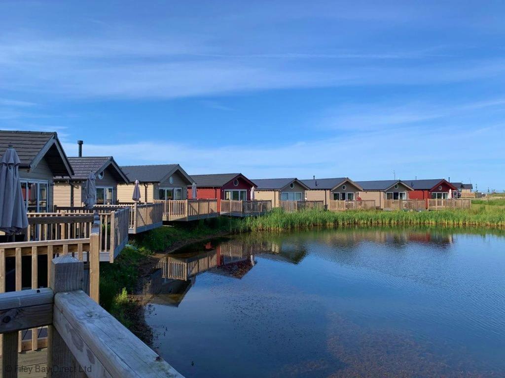Lakeside Retreat At The Bay Filey, Sleeps 4, 2 Non-Shedding Dogs Welcome For Free Extérieur photo